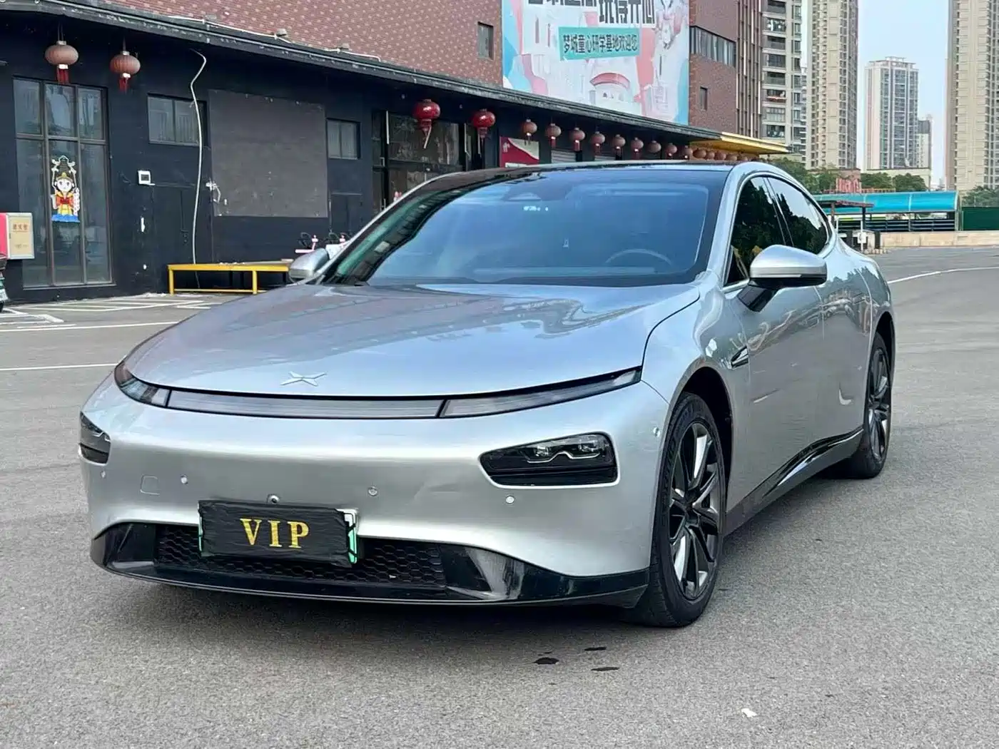 Фото 1 - XPeng P7