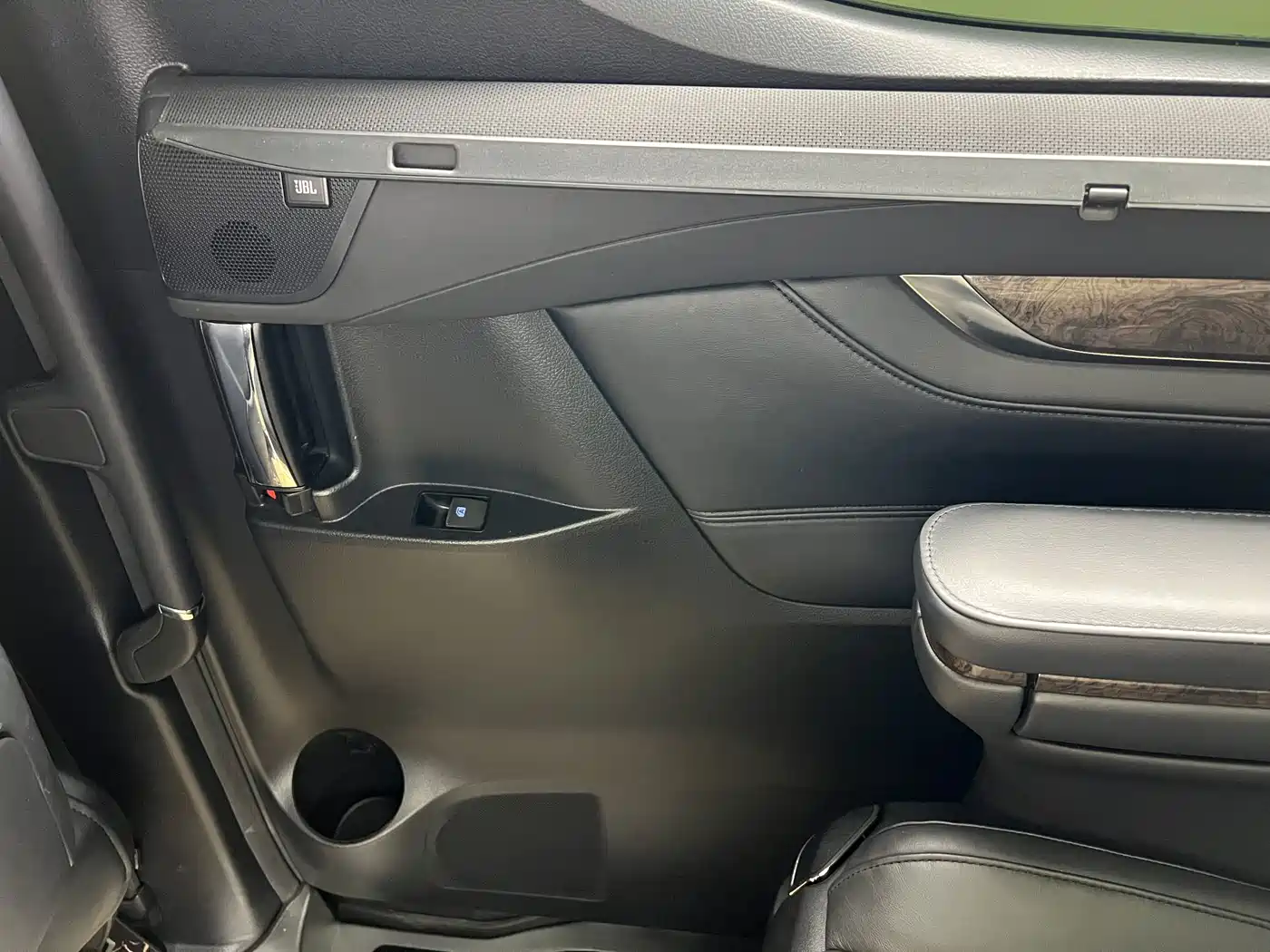 Toyota Vellfire 2020 2020 Twin Engine 2.5L HV Premium Edition