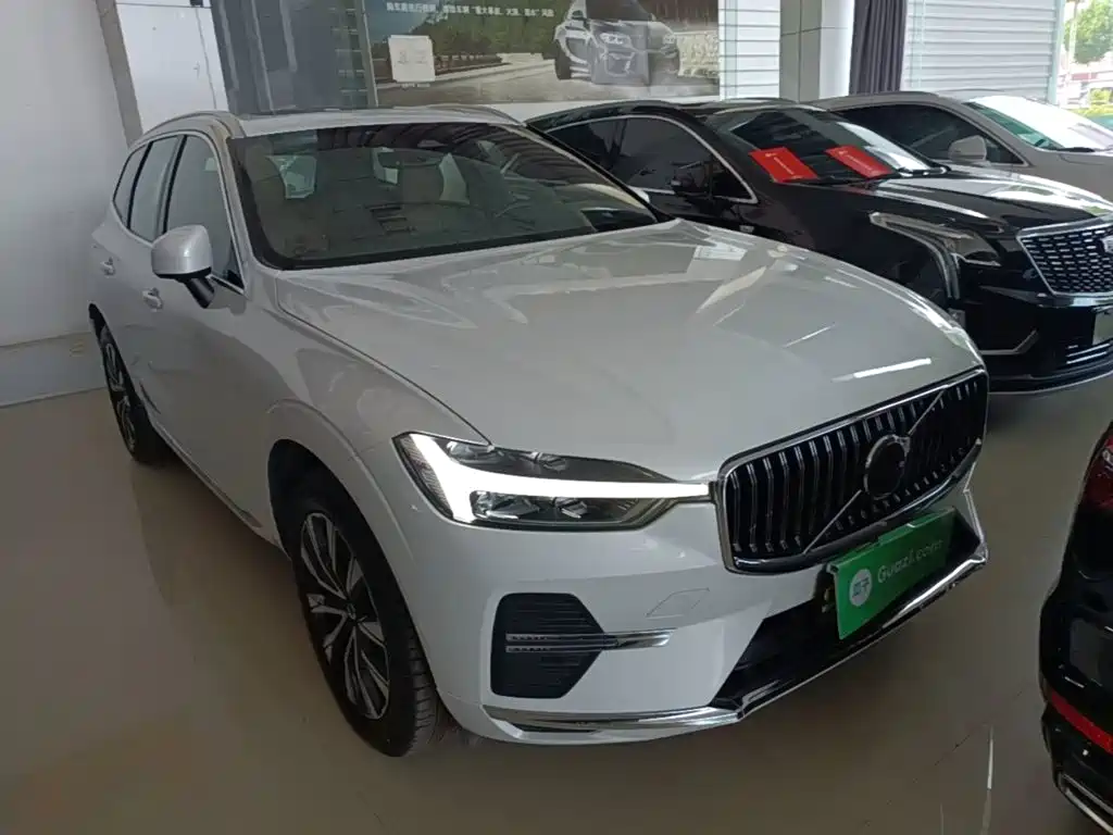 Фото 4 - Volvo XC60