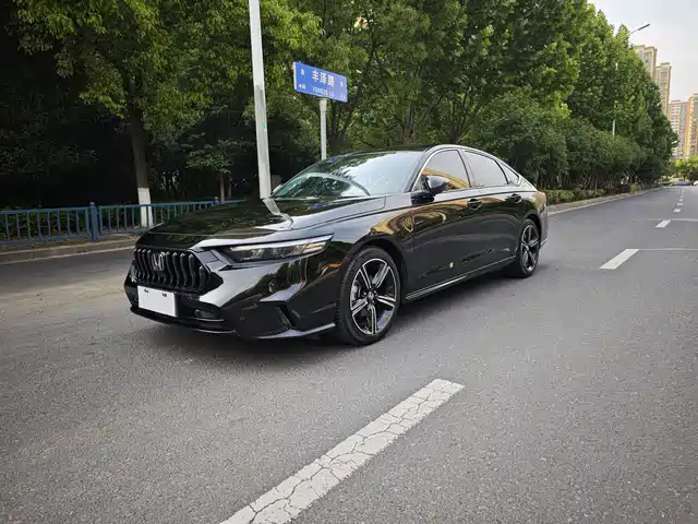 Honda Inspire 260TURBO, Refined Ease