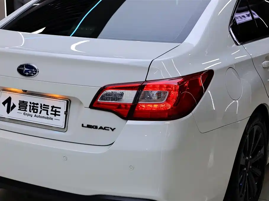 Subaru Legacy 2020 Facelift 2.5i AWD Honor Edition EyeSight фото 16