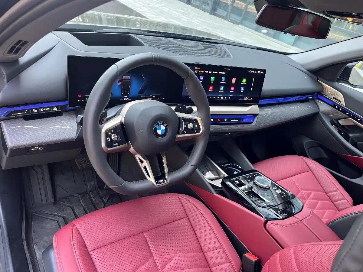 BMW 5 Series 2025 530Li Premium M Sport Package фото 13