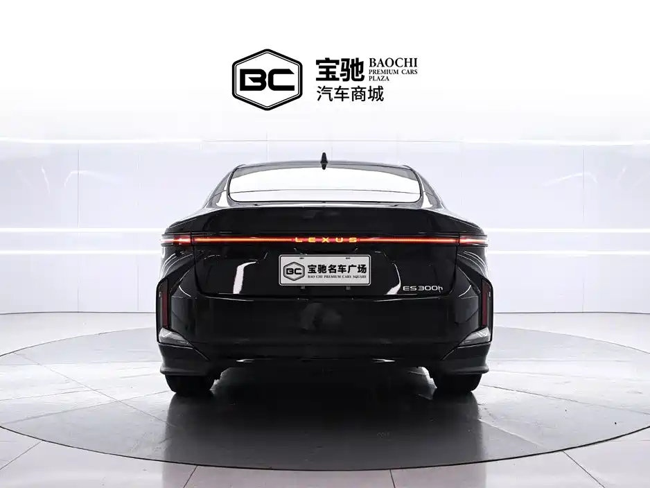 Lexus ES 2025 Model 300h Base Version фото 4