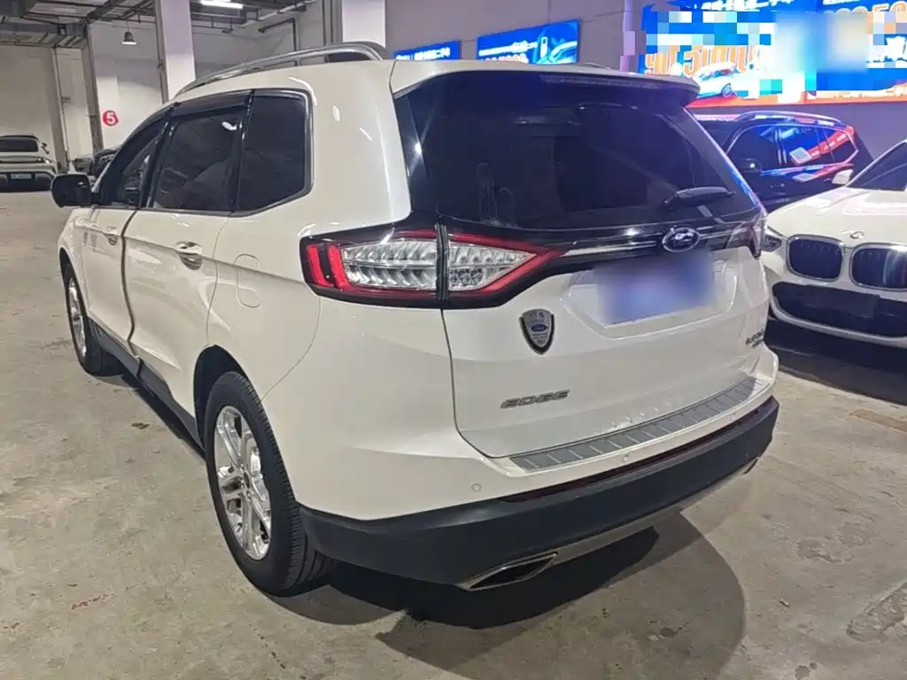 Фото 5 - Ford Edge