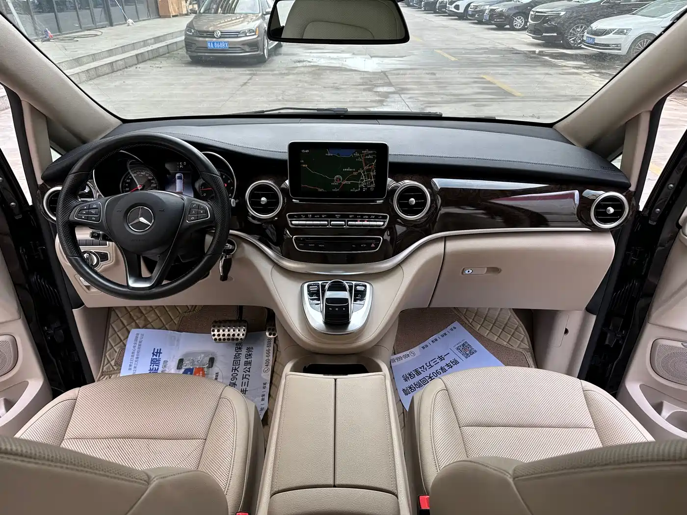 Mercedes-Benz V-Class 2017 Model V 260 L Premium Extended Edition фото 10