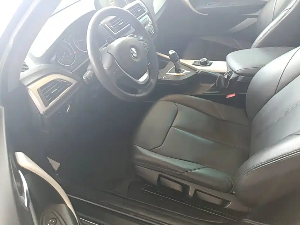 BMW 2 Series (Import) 2016 2015 218i