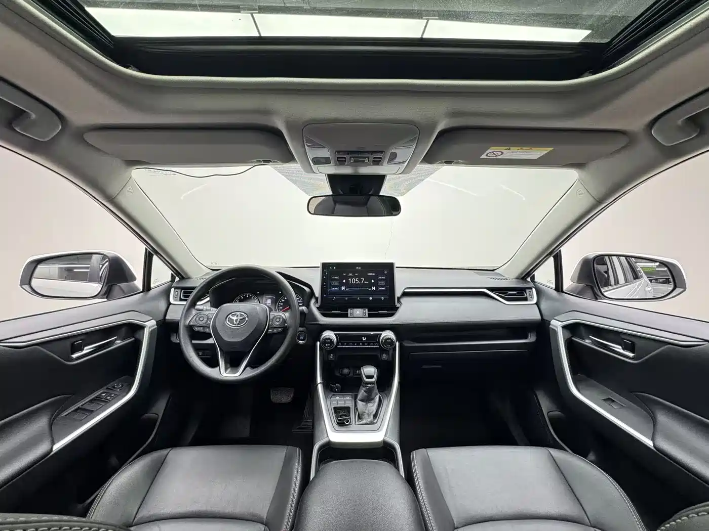 Toyota Wildlander 2020 2.0L CVT 2WD Premium фото 12
