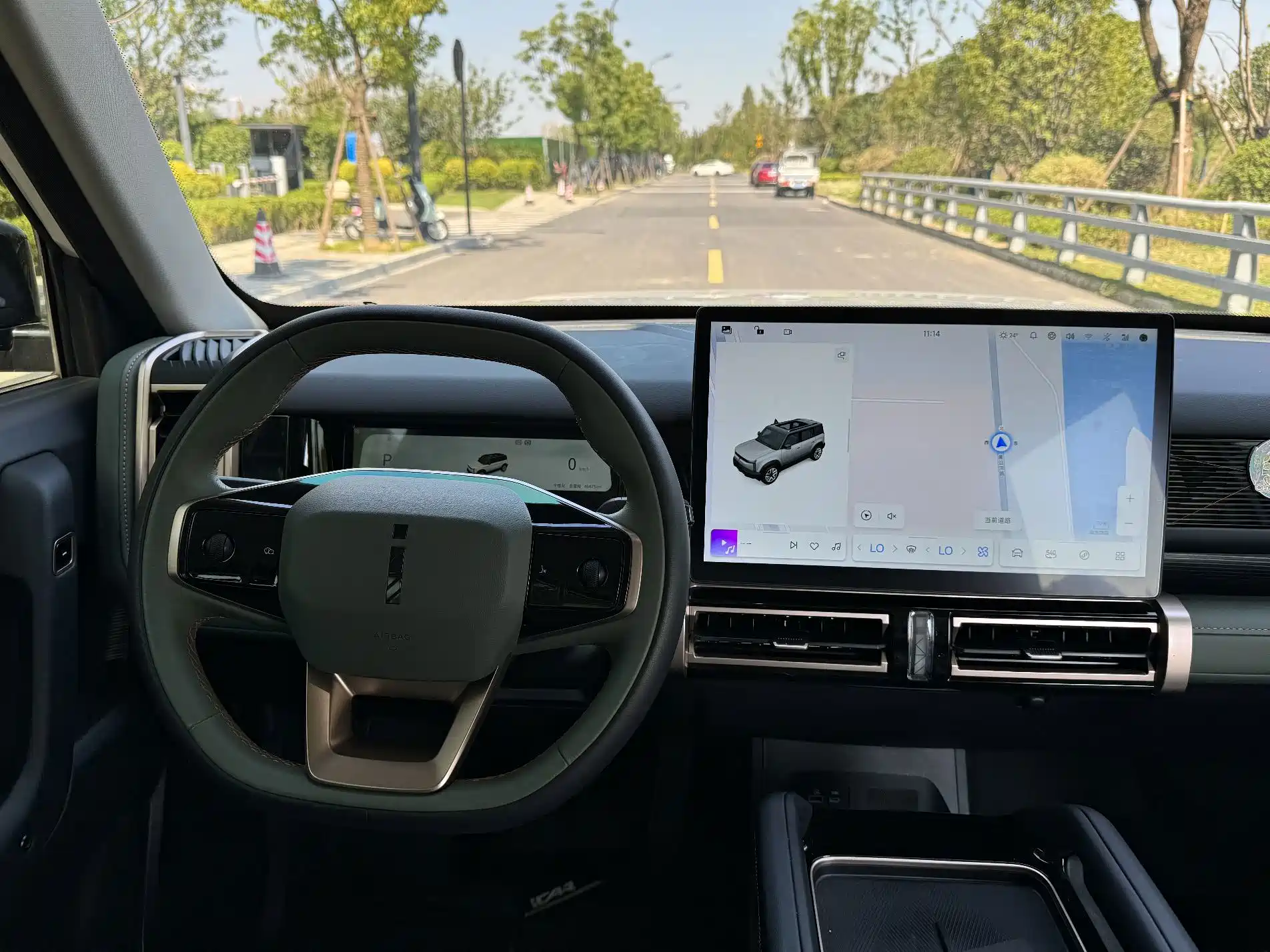 Фото 7 - iCAR 03