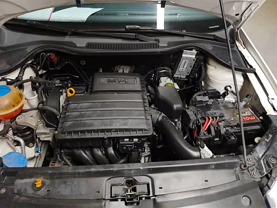 Volkswagen Polo 2016 1.6L Automatic Comfort фото 10