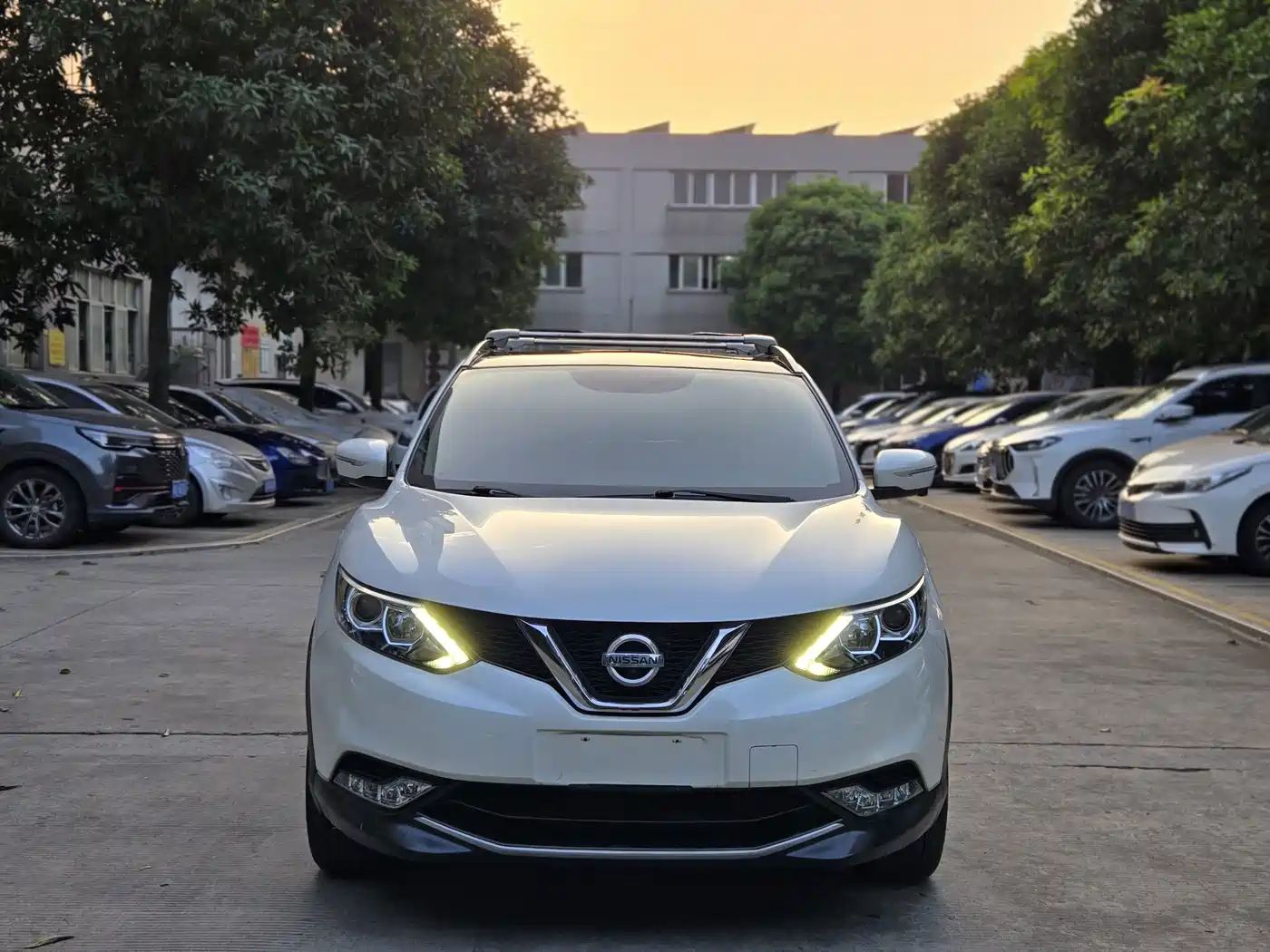 Фото 2 - Nissan Qashqai
