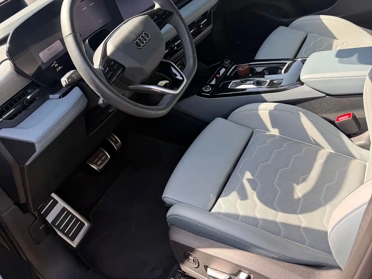 Audi Q6L e-tron 2025 Model Pioneer Edition фото 5