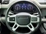 Photo 11 - Land Rover Defender
