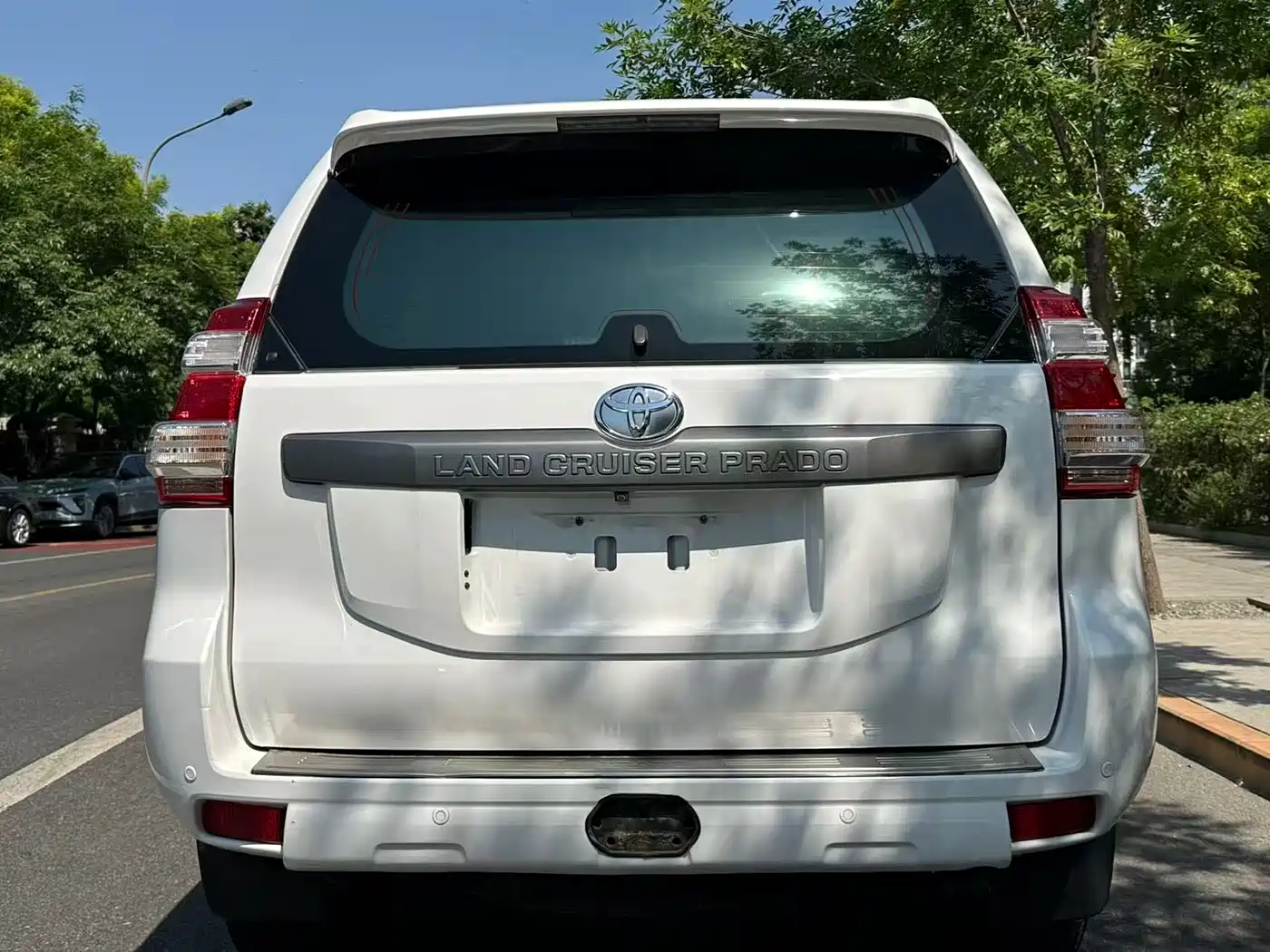 Toyota Prado 2014 4.0L Automatic TX-L фото 6