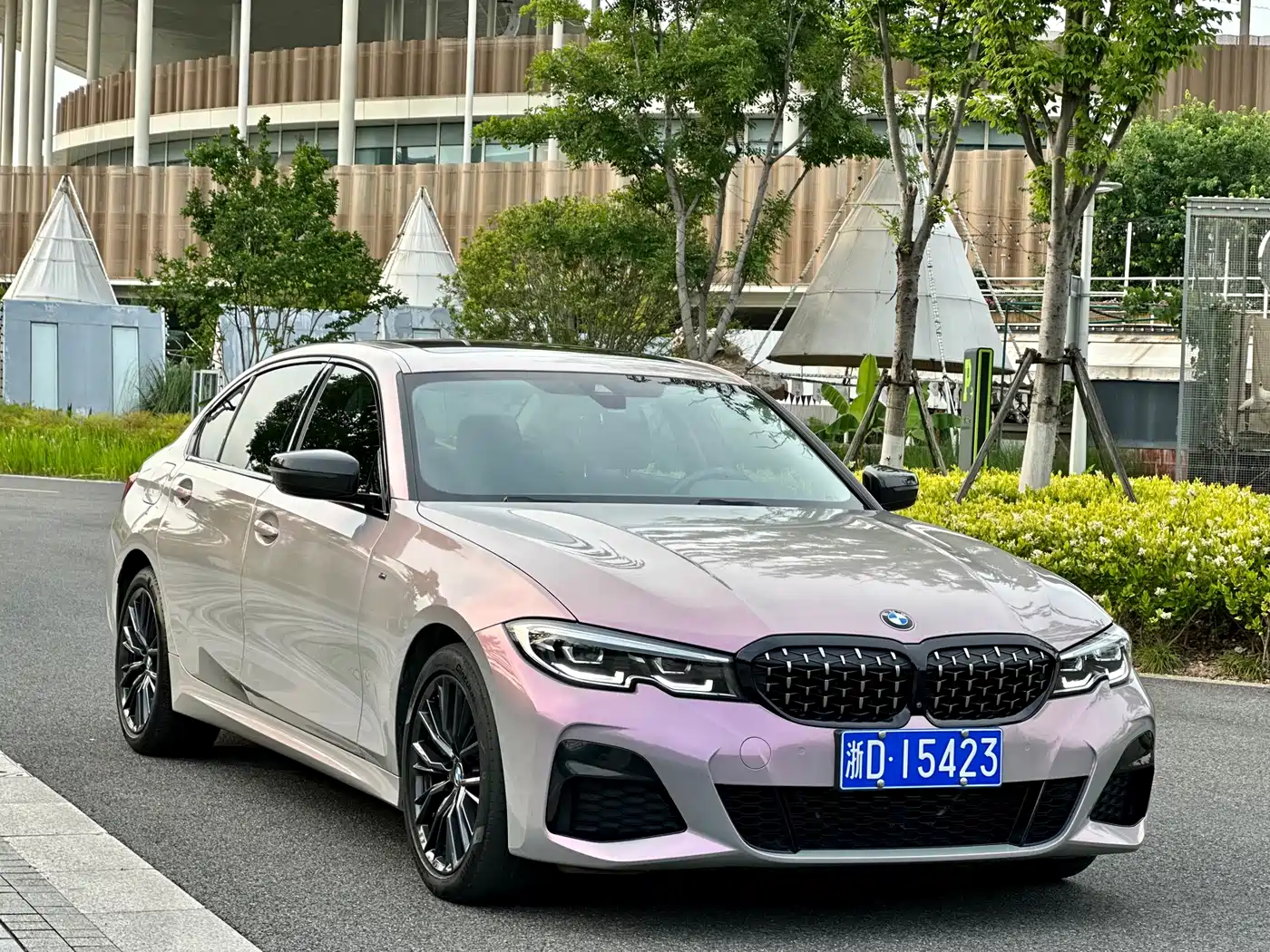 BMW 3 Series 2021 325Li M Sport Night Edition фото 3