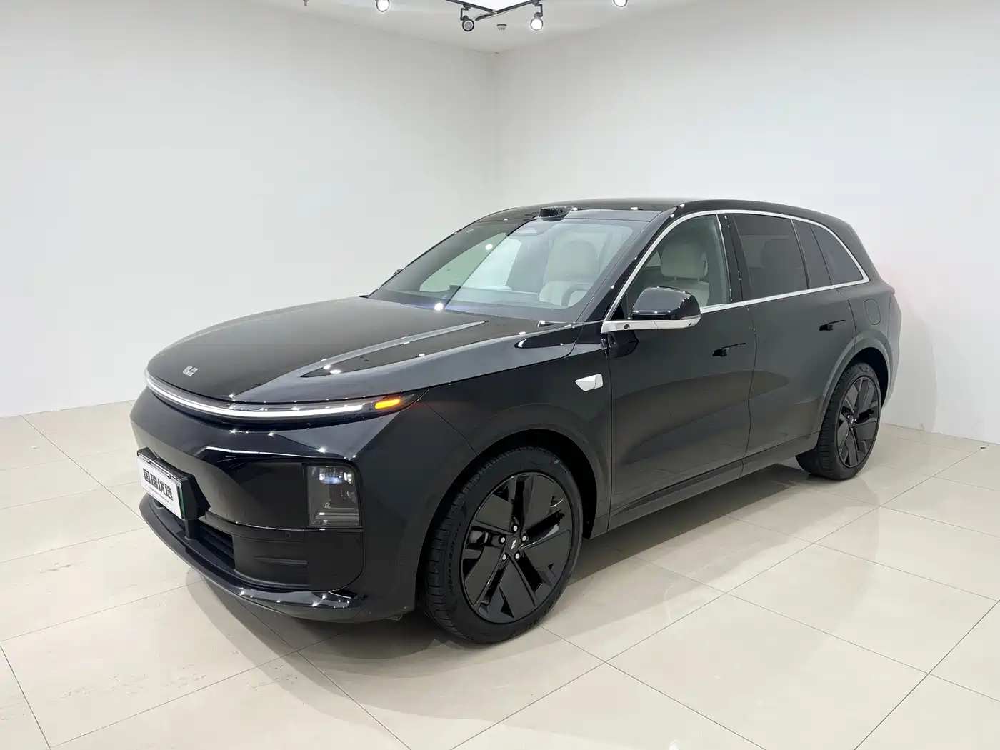 Li Auto L6 2025