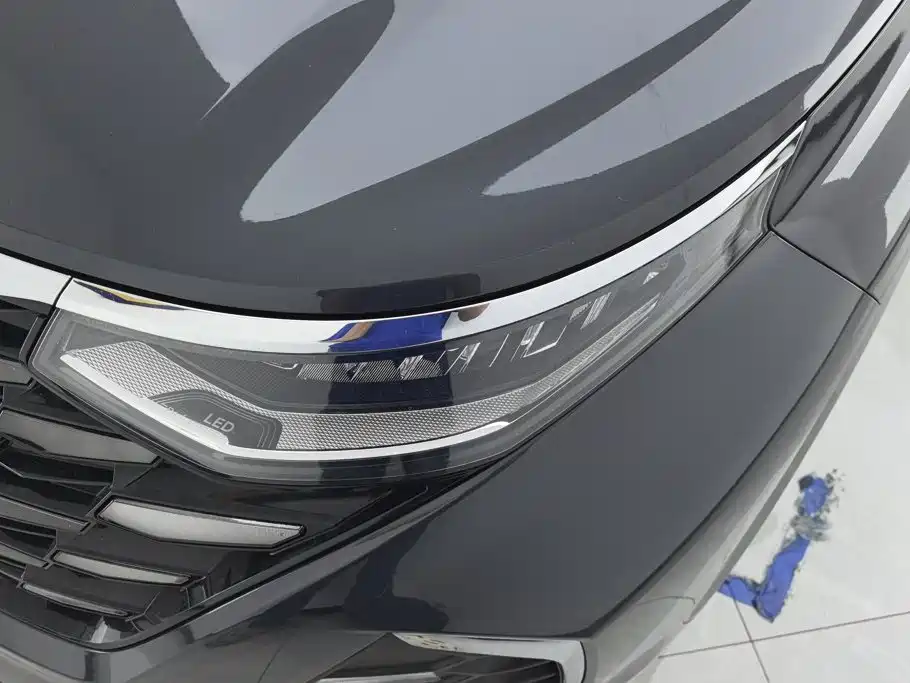 Photo 5 - Hyundai Custo