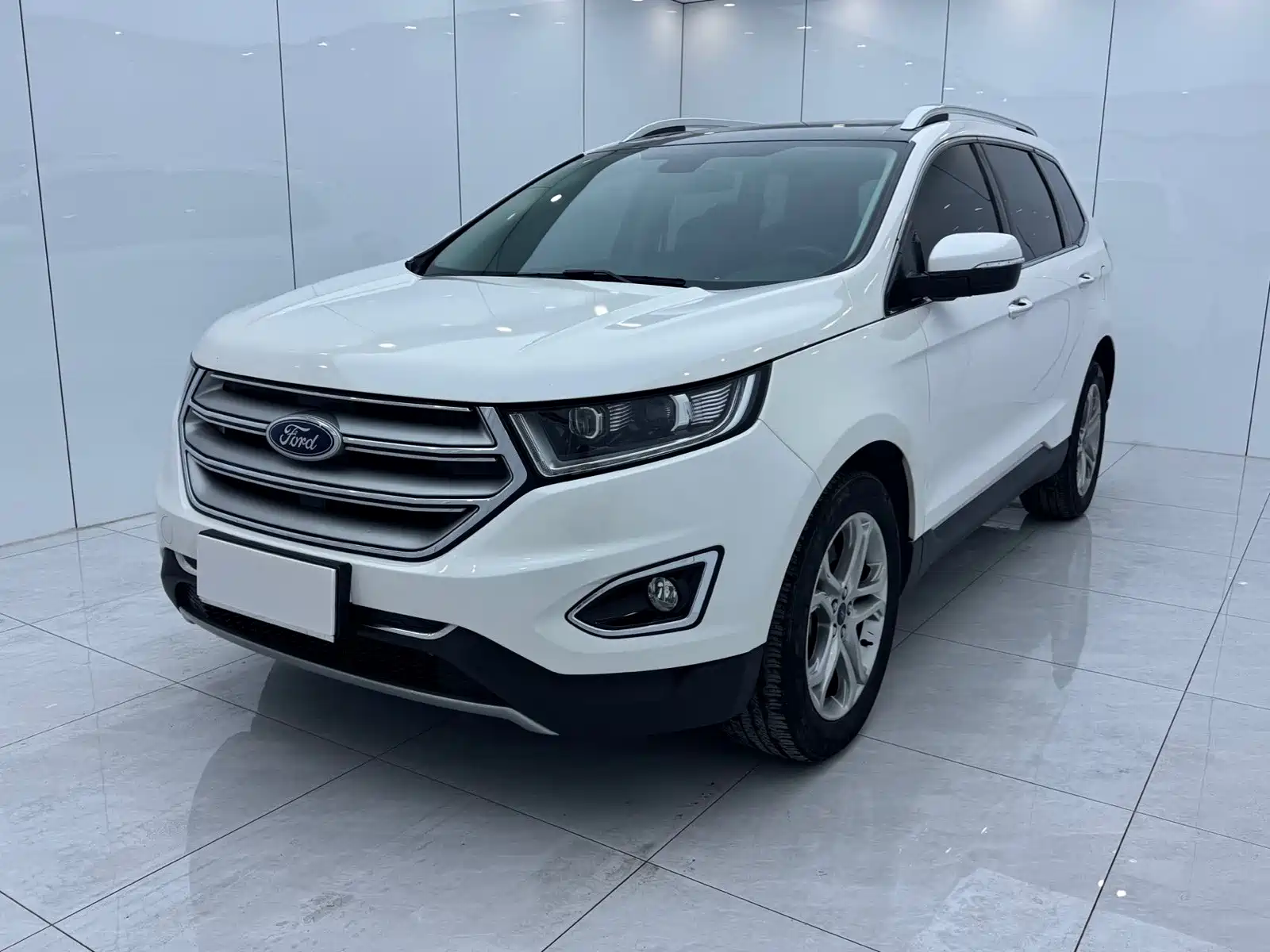 Фото 1 - Ford Edge