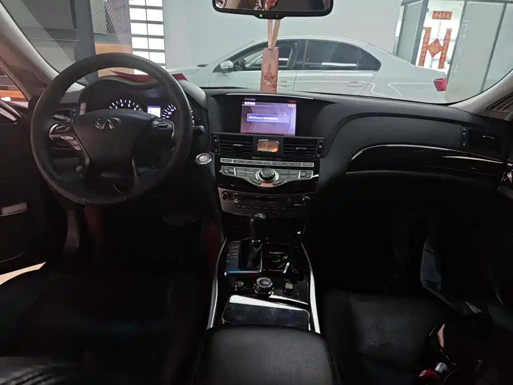 Infiniti Q70 2014 2013 Q70L 2.5L Premium
