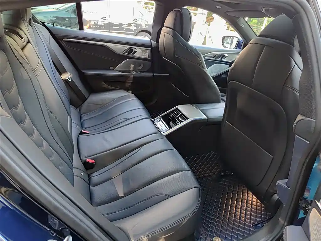 BMW 8 Series 2022 840i xDrive Gran Coupe M Sport Package фото 10