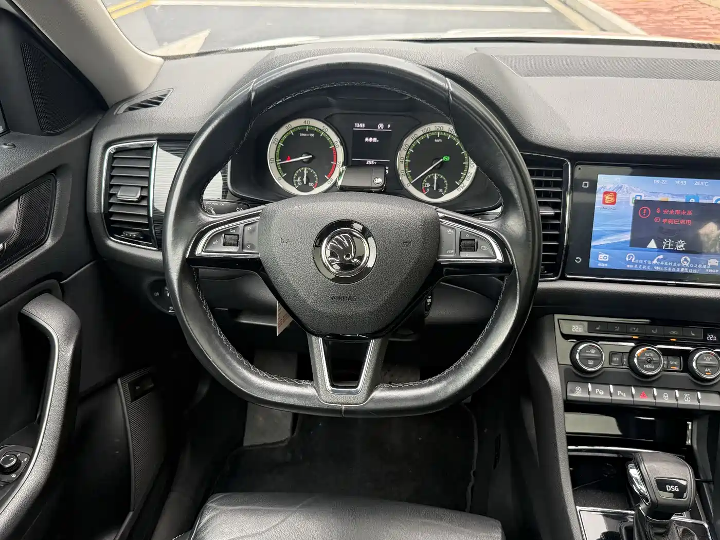 Škoda Kodiaq 2019 TSI330 7-seater 2WD Luxury Premium Edition China VI фото 10