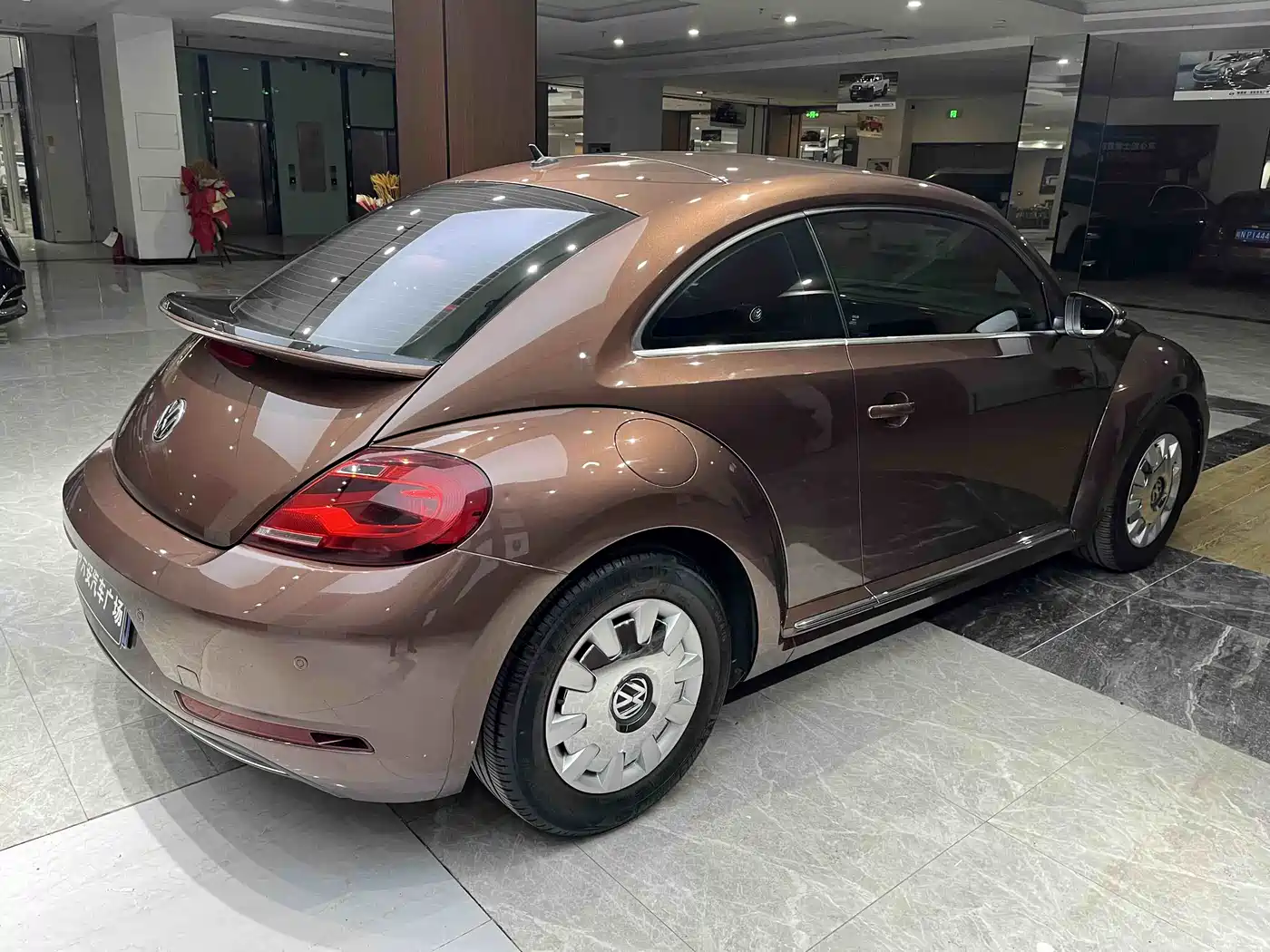 Volkswagen Beetle 2017 180TSI Enjoy фото 5