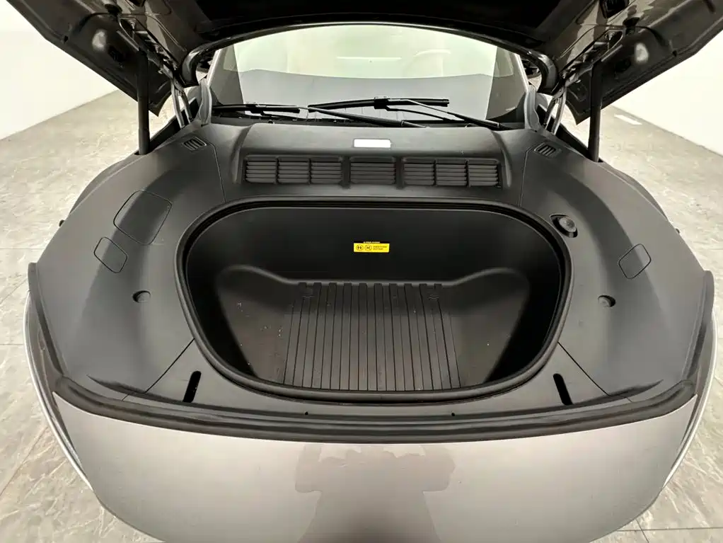 Фото 20 - Xiaomi Auto Xiaomi YU7