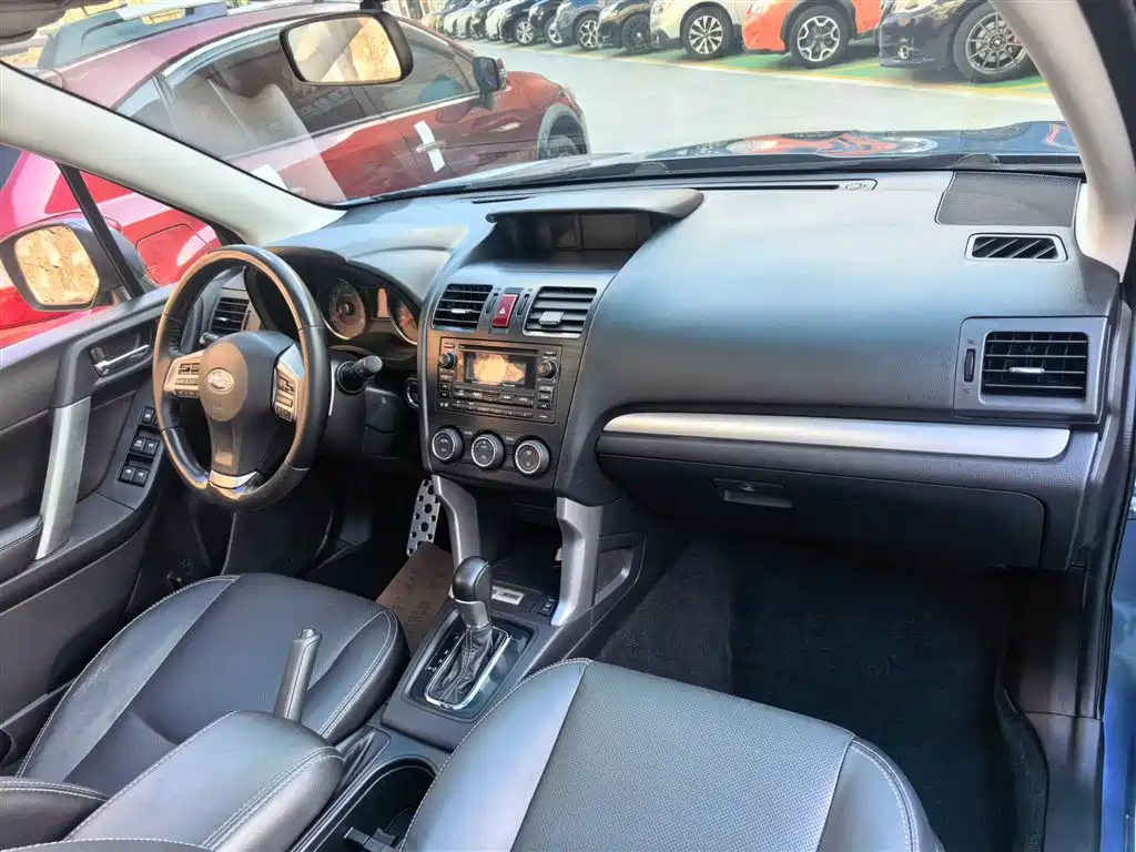 Subaru Forester 2013 2.5i Automatic Premium Edition фото 13