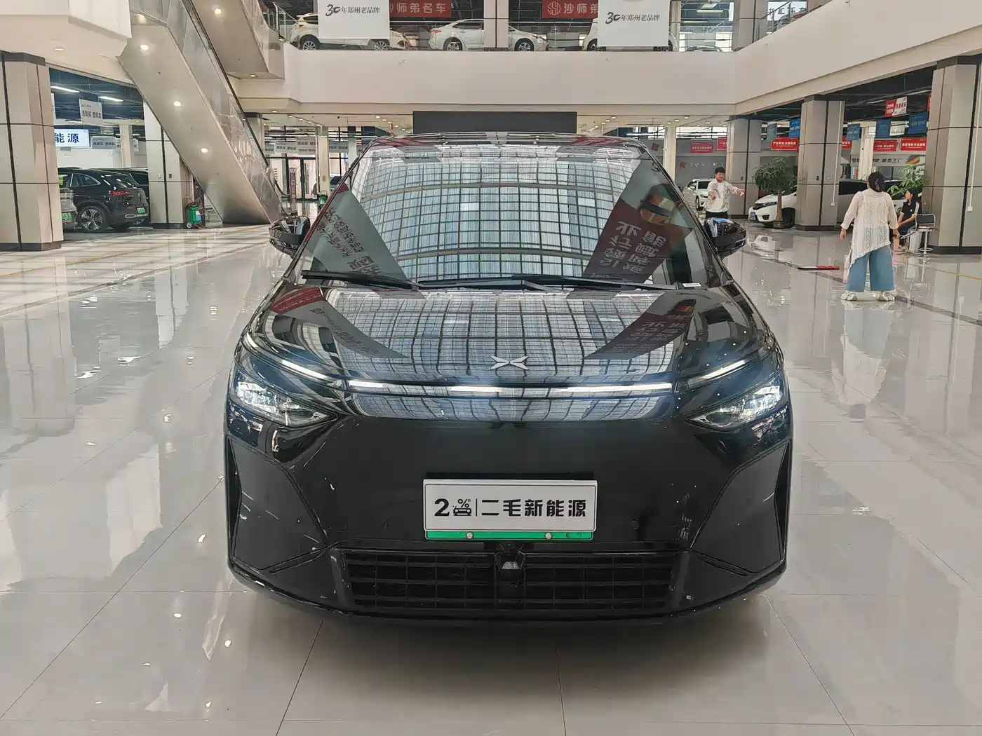 XPeng X9 2026 2026 Model Extended Range Base Version