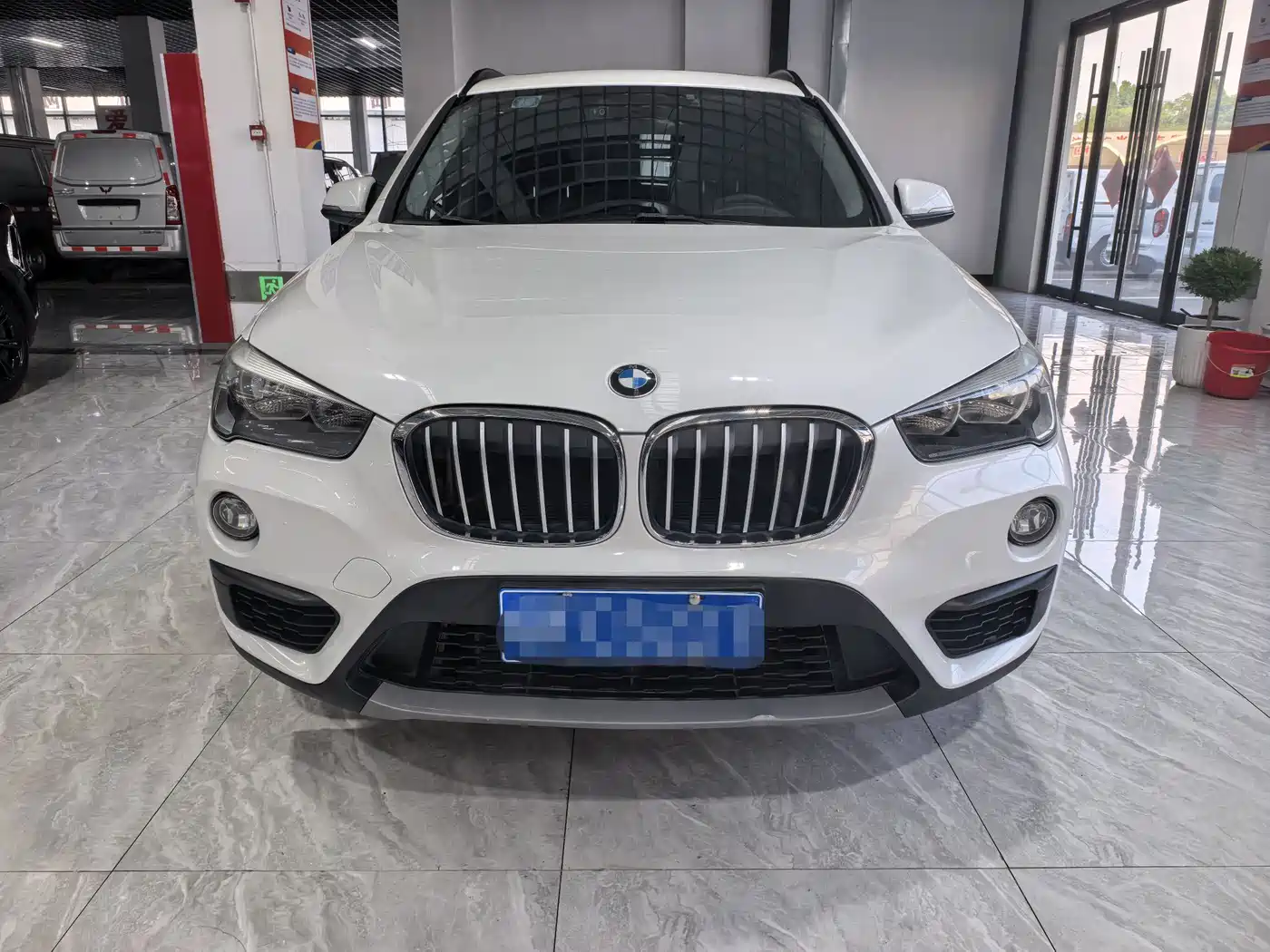 BMW X1 2016 sDrive18Li Fashion Model фото 2