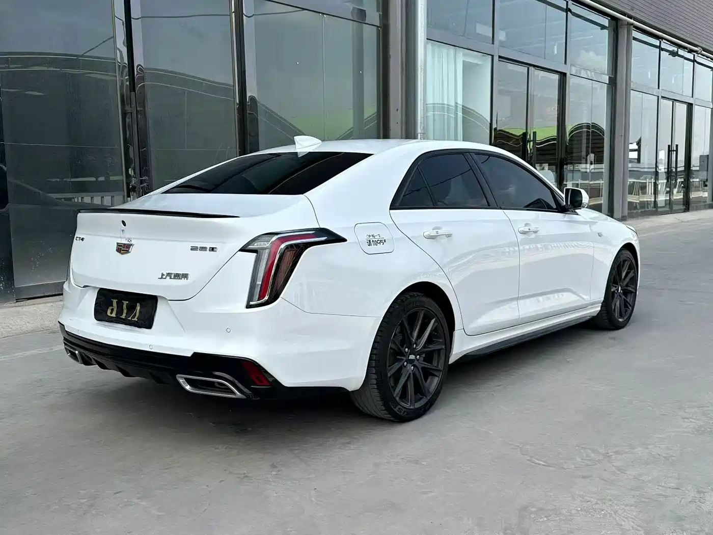 Cadillac CT4 2021 28T Premium Edition фото 6