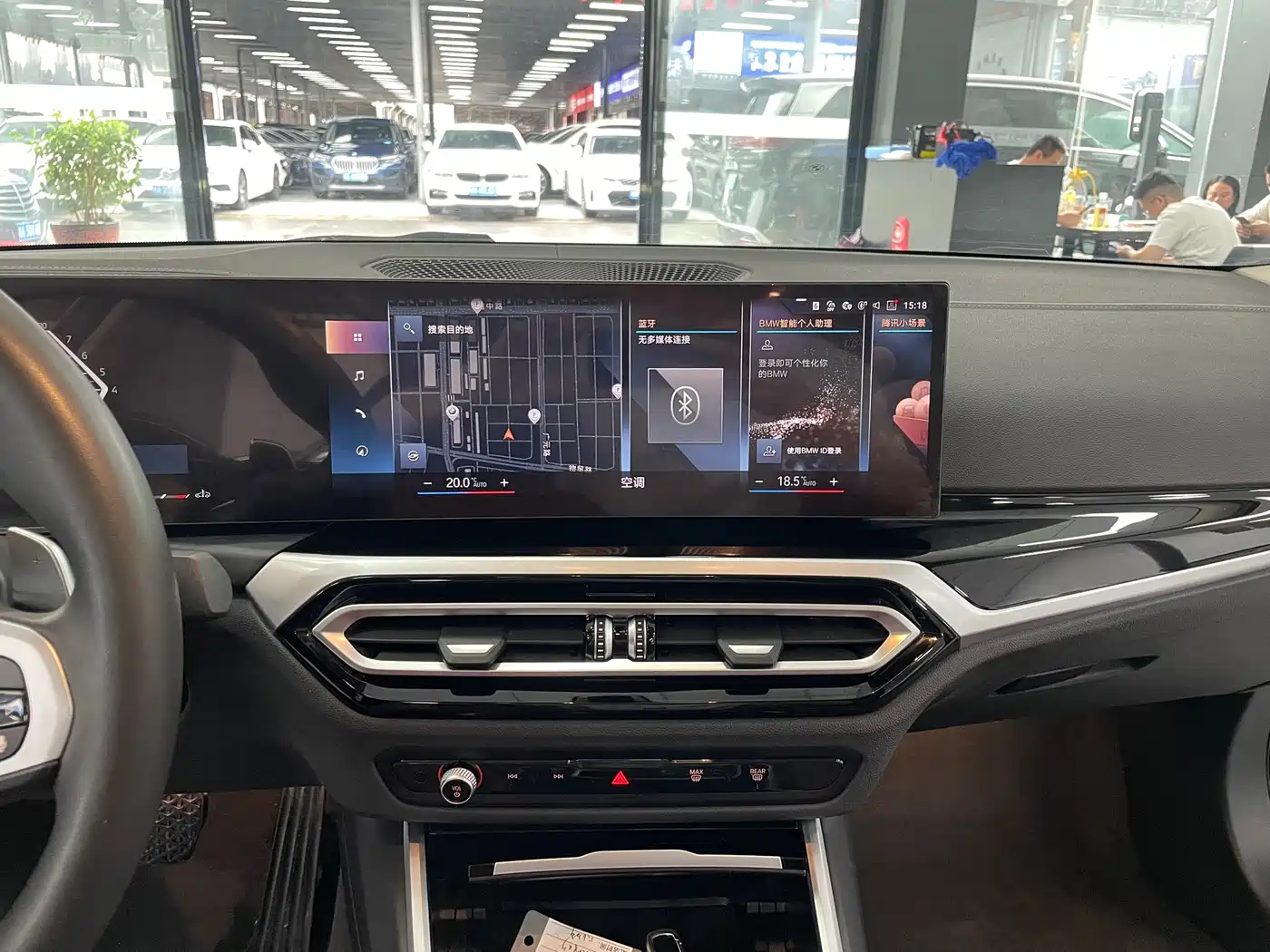 BMW 3 Series 2023 320Li M Sport Package фото 10