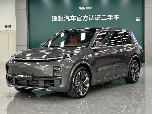 Li Auto Li Xiang L9 2025
