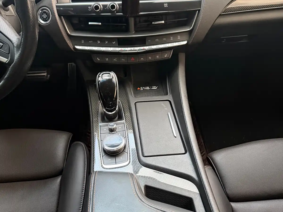 Фото 23 - Cadillac CT5