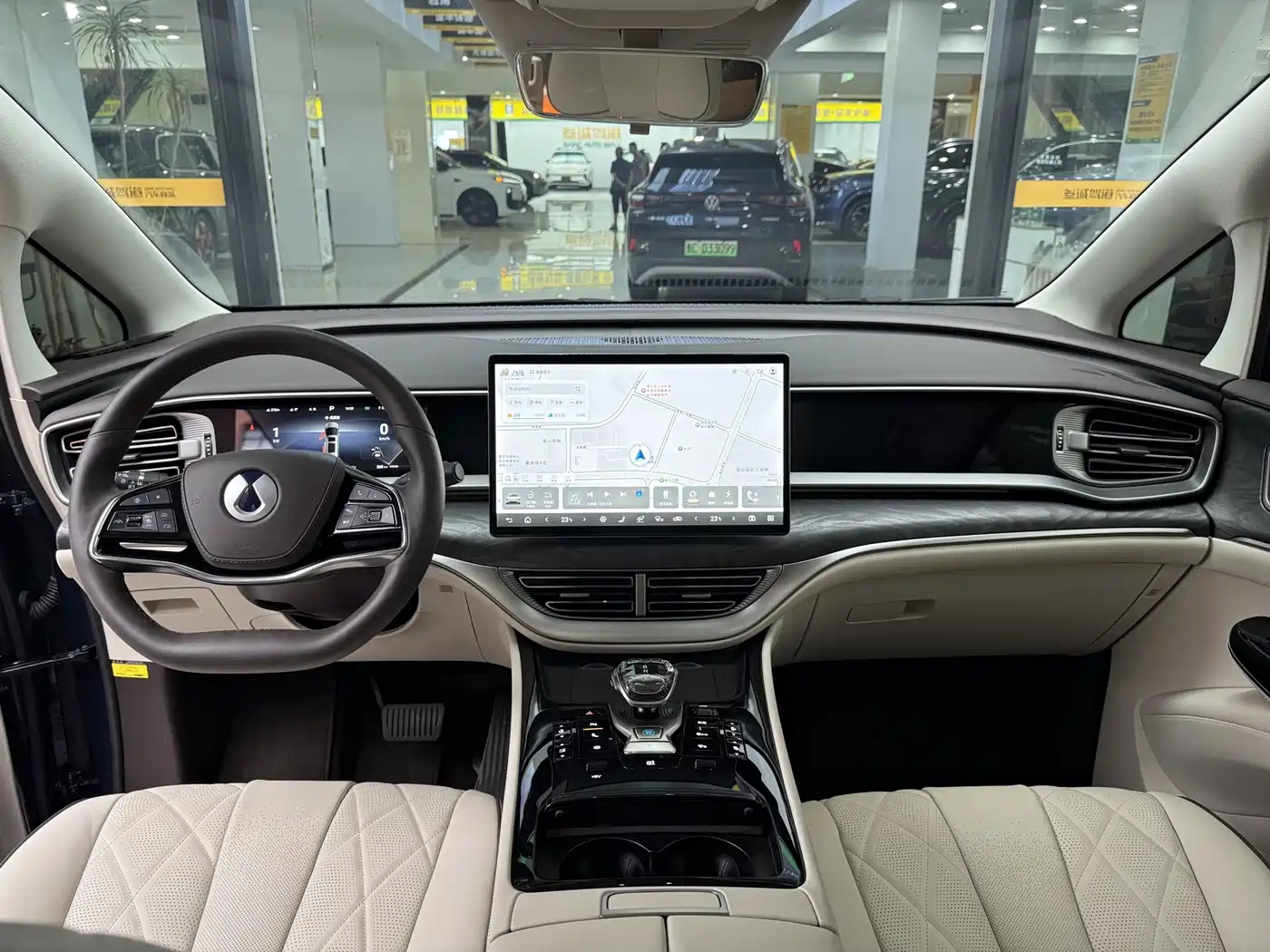 Denza D9 2025 2024 DM-i 980 AWD Premium