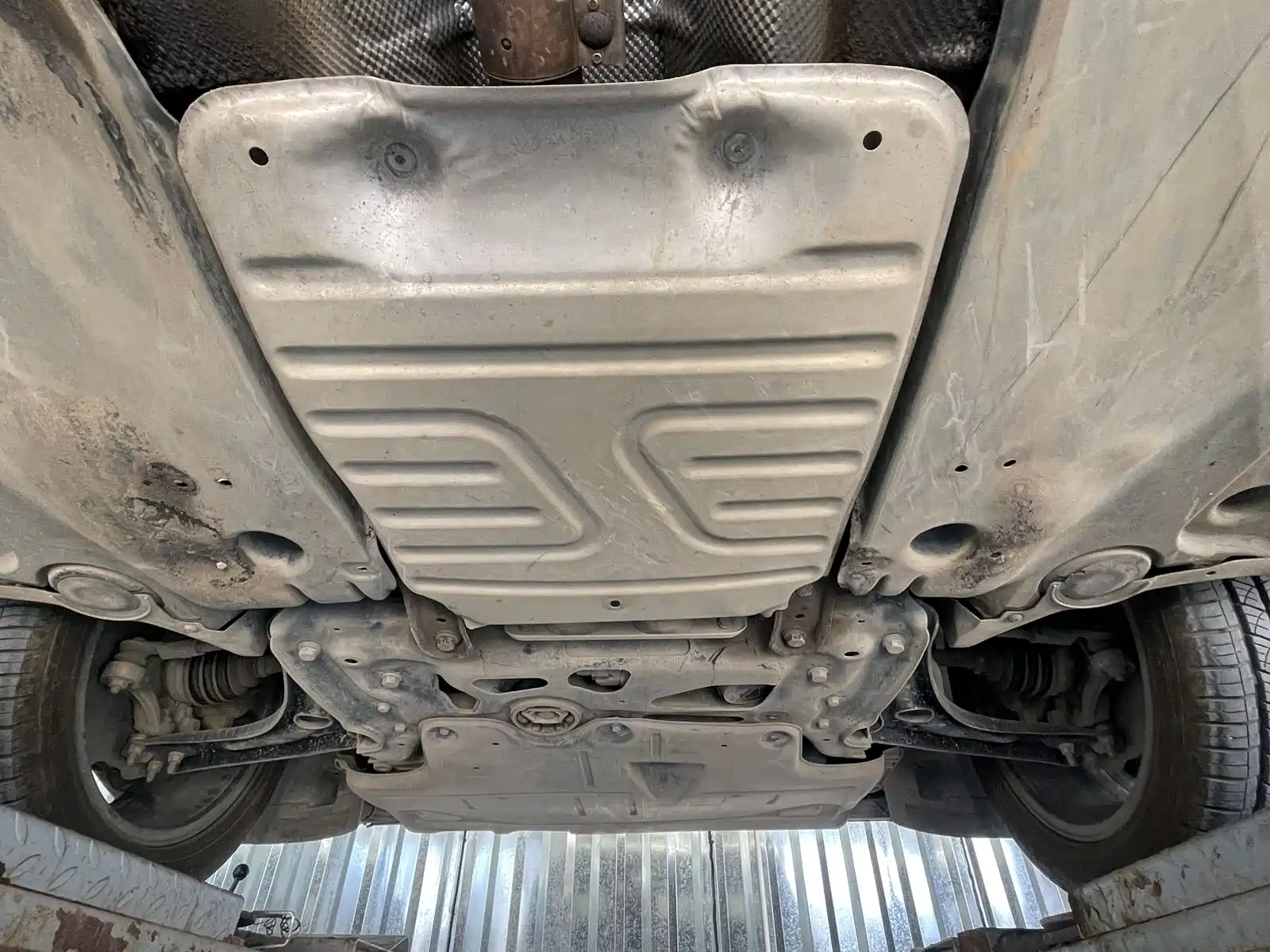 Фото 26 - Volkswagen Tiguan L