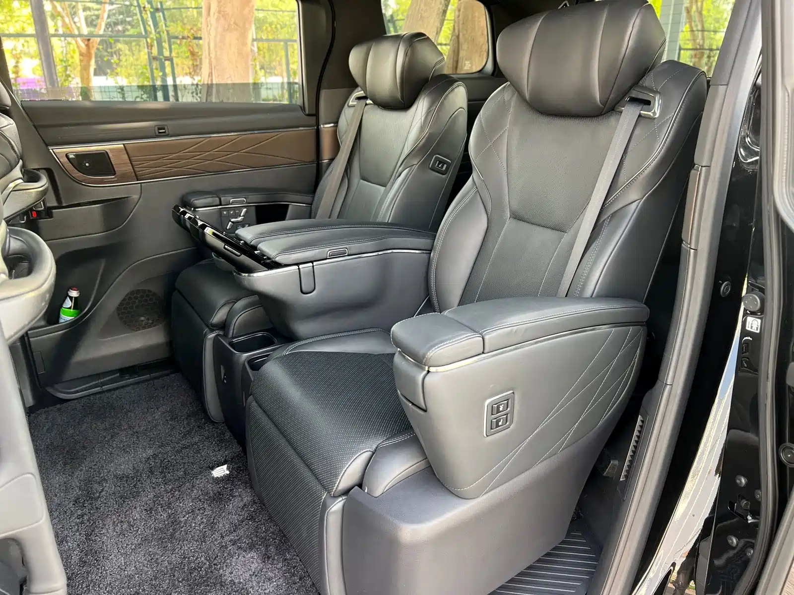 Фото 15 - Toyota Vellfire