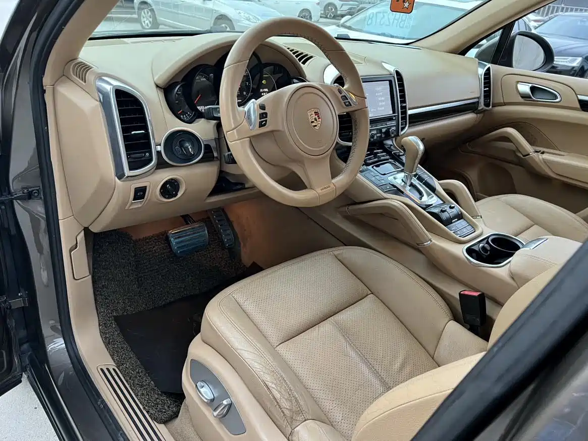 Porsche Cayenne 2011 Cayenne 3.0T фото 6