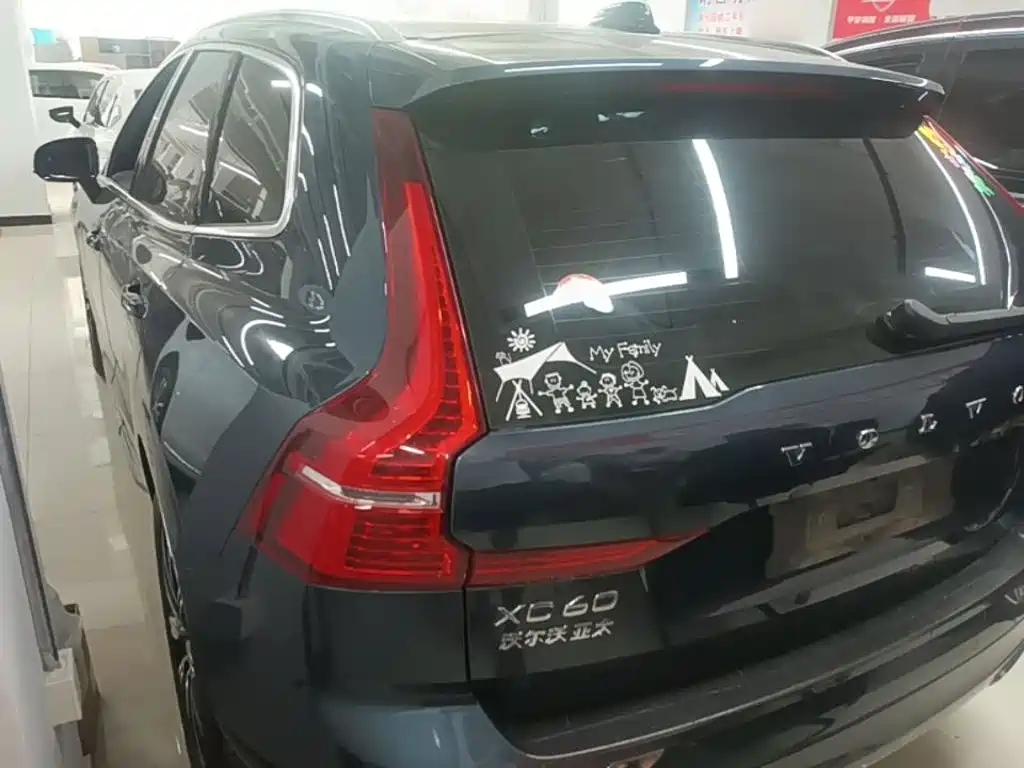 Фото 5 - Volvo XC60