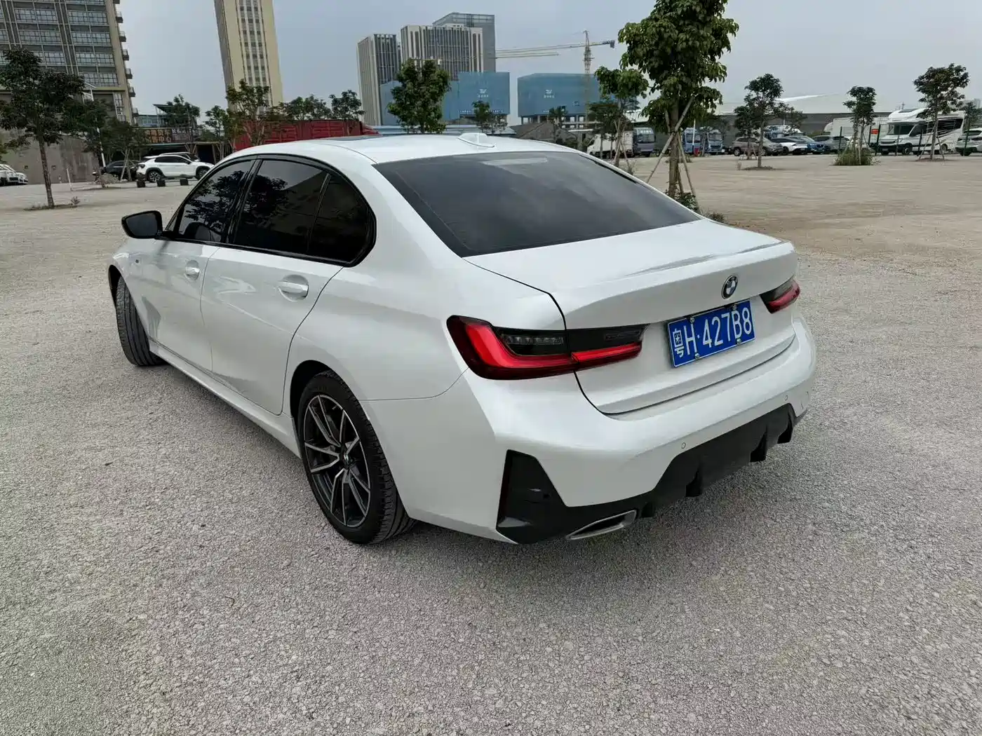 BMW 3 Series 2023 320Li M Sport Package фото 7