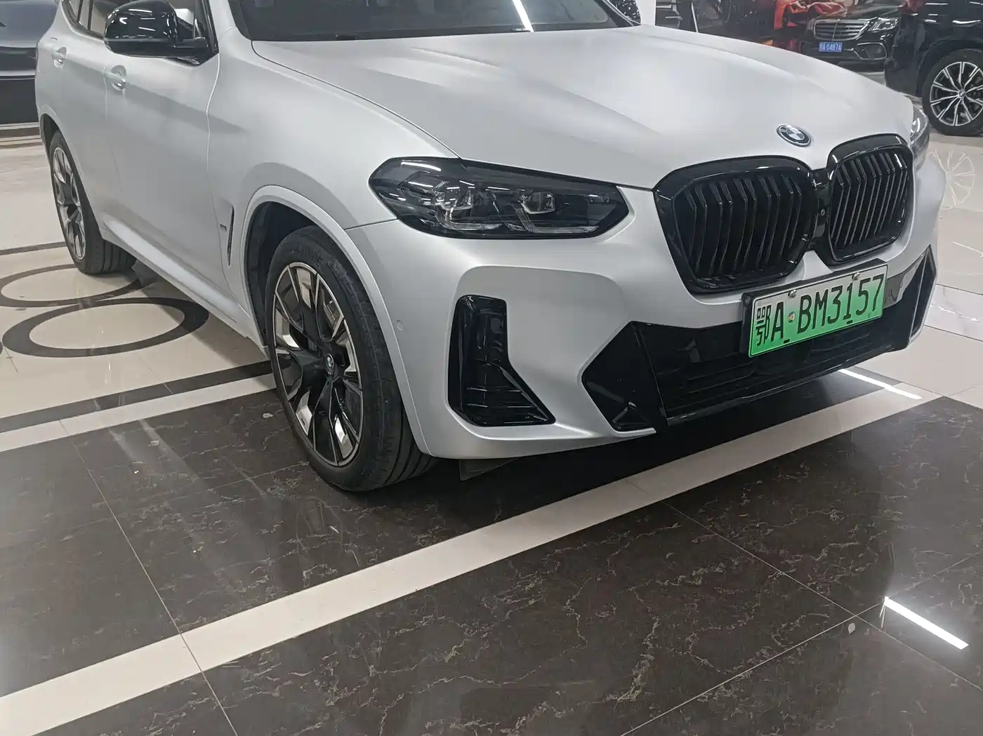 BMW IX3