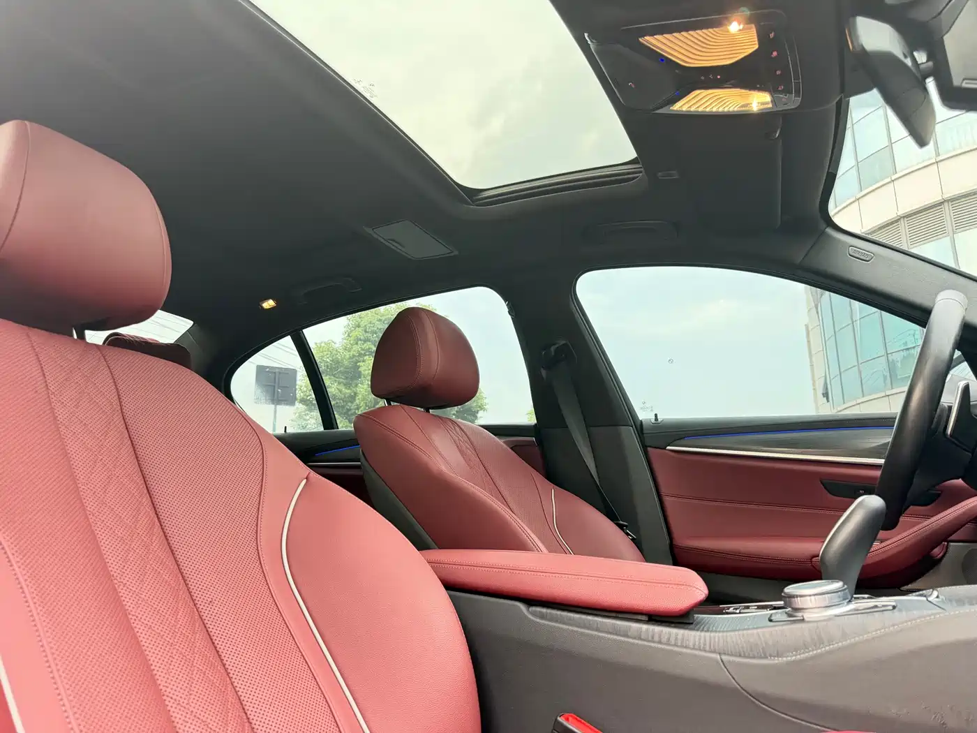 BMW 5 Series 2021 530Li Leading M Sport Package фото 11