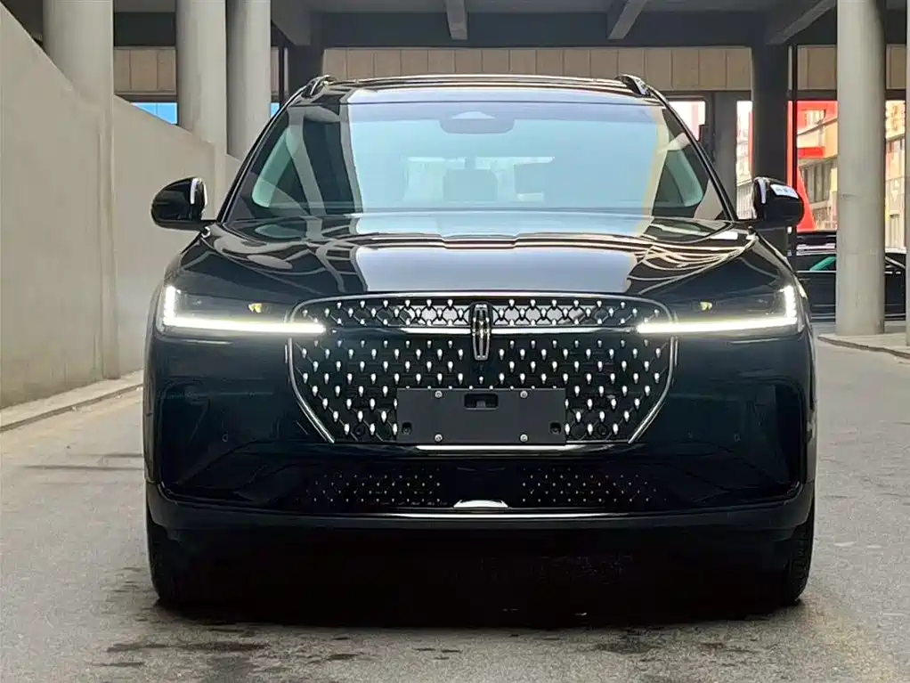 LINCOLN NAVIGATOR