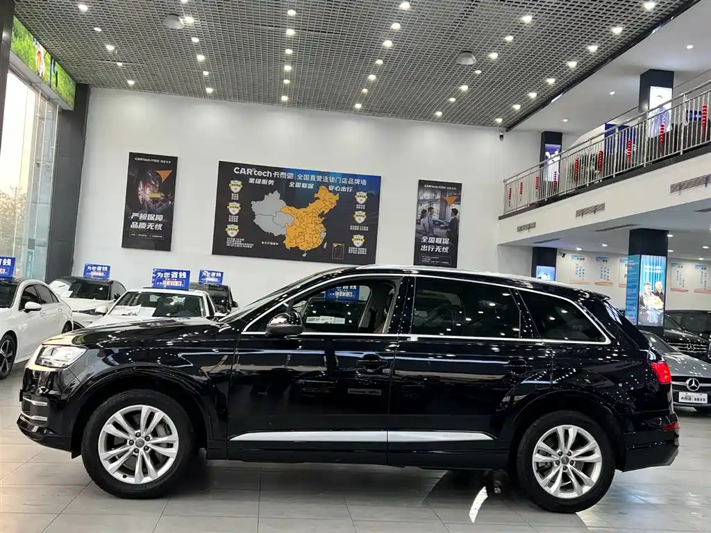 Audi Q7 2018 40 TFSI Comfort фото 10
