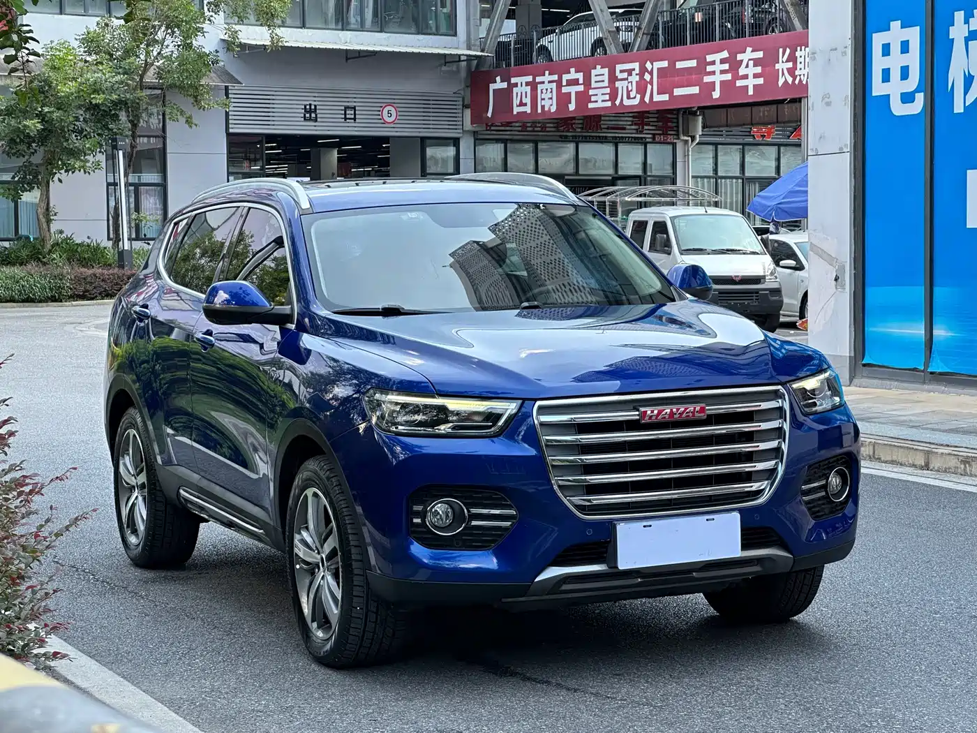Photo 3 - Haval H6