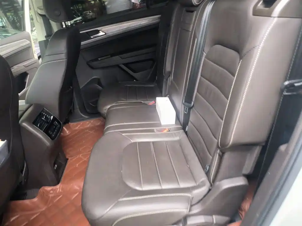 Volkswagen Teramont 2017 530 V6 4WD Luxury Edition фото 14
