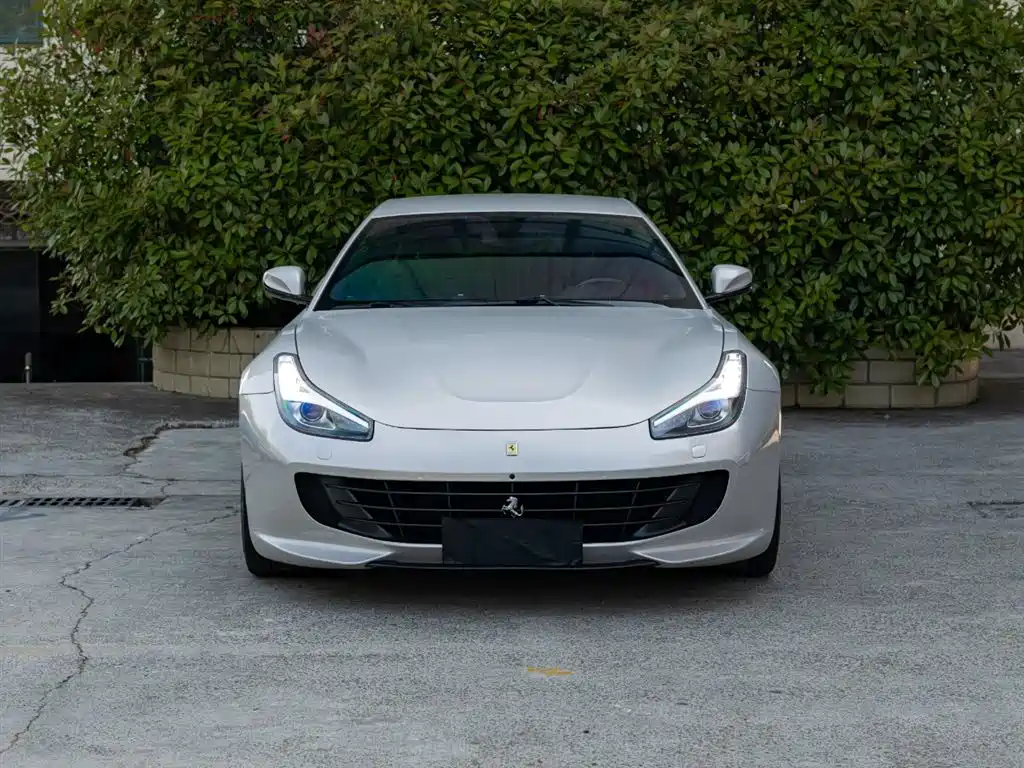 Ferrari GTC4Lusso 2017 2017 3.9T V8