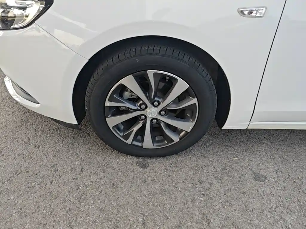 Buick Excelle GT 2019 2019 18T Automatic Connected Elite (China V)