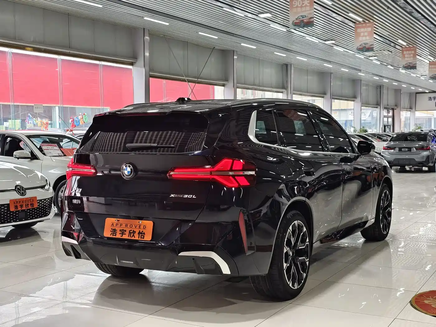 BMW X3 2025 xDrive30L Premium Model M Sport Black Package фото 6