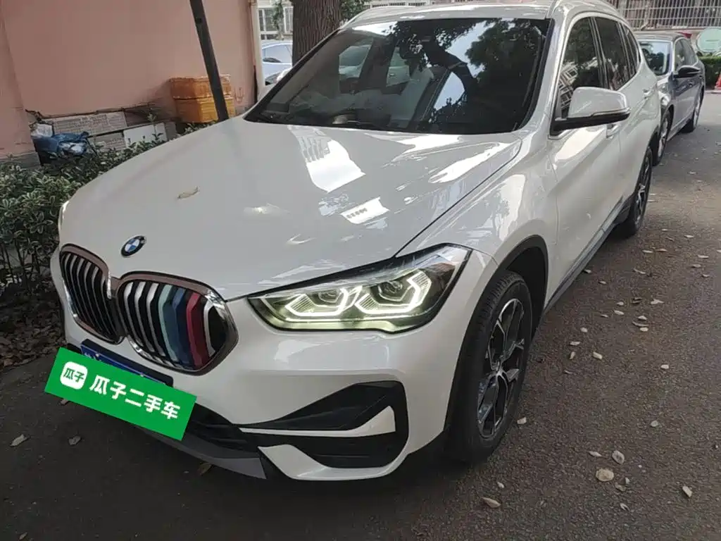 BMW X1 2022 sDrive25Li Leading фото 2