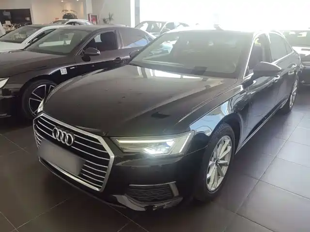 Audi A6L 2022